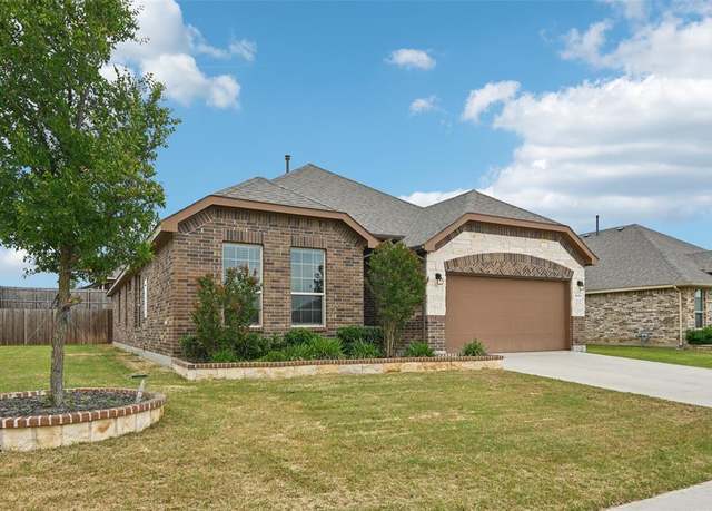 Property at 3454 Eloise Ln, Krum, TX 76249, 4 beds, 2 baths