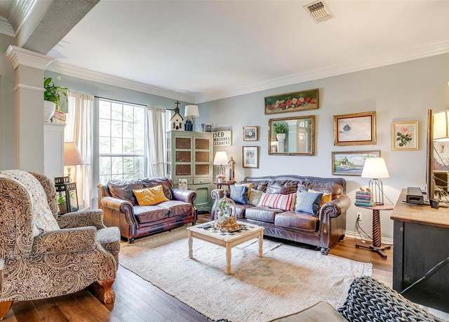 Property at 2029 Timber Cove Ct, Weatherford, TX 76087, 5 beds, 3.5 baths