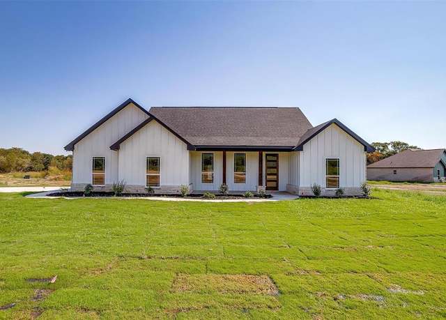 Property at 224 Jimmy Ln, Millsap, TX 76066, 3 beds, 2 baths