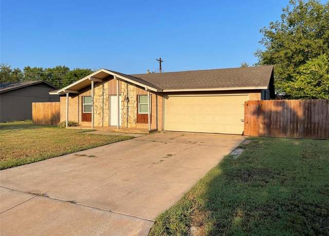 Property at 3419 Valley View Rd, Denton, TX 76209, 3 beds, 2 baths