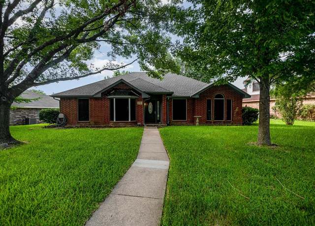 Property at 1308 Hall Rd, Seagoville, TX 75159, 3 beds, 2 baths