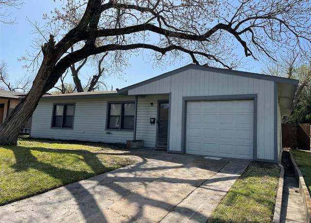 Property at 1712 Ida St, Arlington, TX 76010, 3 beds, 2 baths