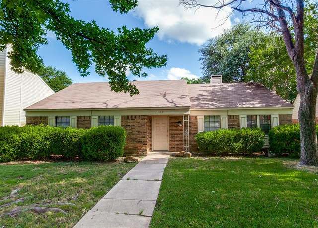 Property at 1130 Melissa Ln, Garland, TX 75040, 3 beds, 2 baths