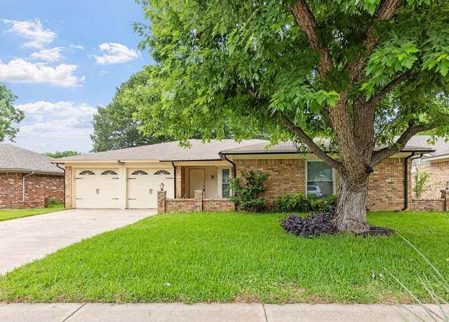 Property at 1425 Bryan Dr, Bedford, TX 76022, 3 beds, 3 baths