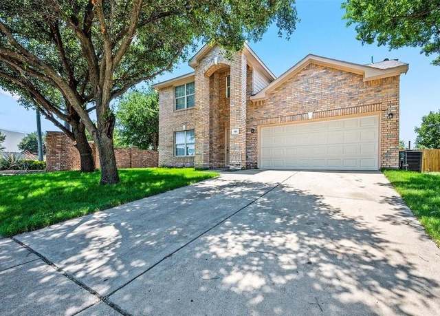 Property at 101 Heritage Dr, Crowley, TX 76036, 4 beds, 2.5 baths