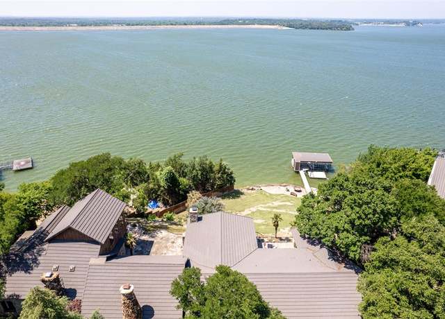 Property at 8935 Dickson Rd, Fort Worth, TX 76179, 4 beds, 3.5 baths