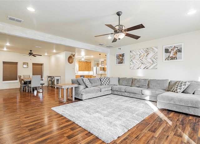 Property at 484 County Road 1886, Sunset, TX 76270, 4 beds, 2 baths