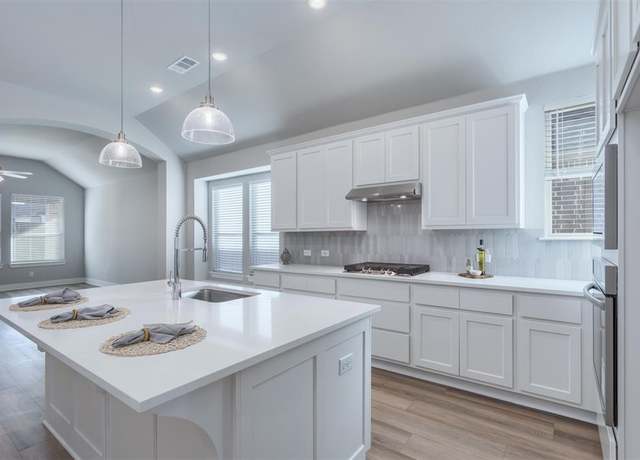 Property at 1916 Pelham Dr, Aubrey, TX 76227, 4 beds, 3 baths