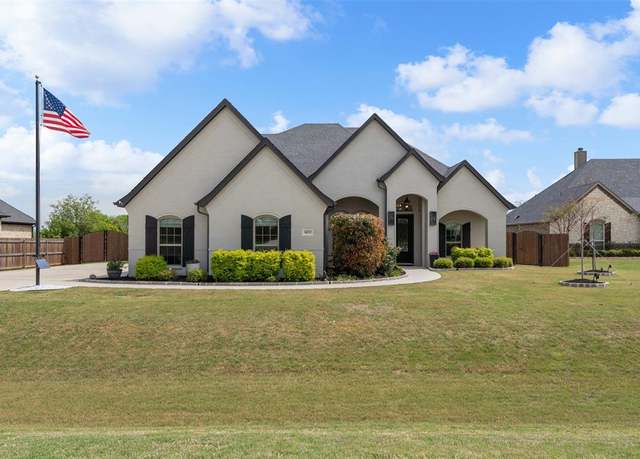 Property at 1033 Durango Springs Dr, Fort Worth, TX 76052, 4 beds, 3.5 baths