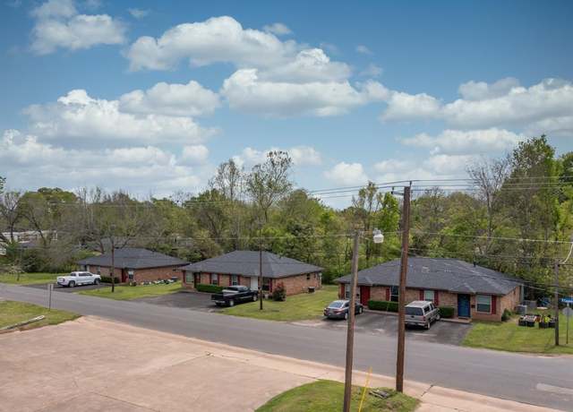 Property at 601-611 Canada St, Jacksonville, TX 75766