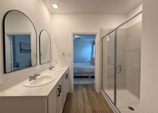 Property at 3608 Maroon Creek Rd, Aubrey, TX 76227, 4 beds, 2 baths