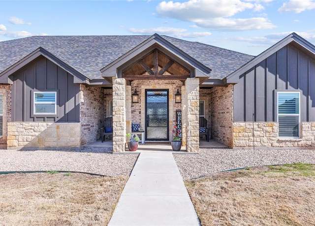 Property at 102 El Camino Ct, Abilene, TX 79602, 4 beds, 3 baths