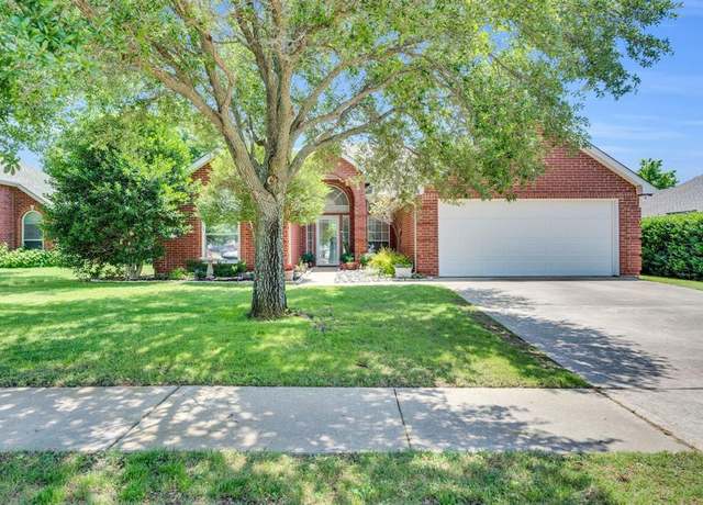 Property at 3214 Eagle Ln, Midlothian, TX 76065, 3 beds, 2 baths