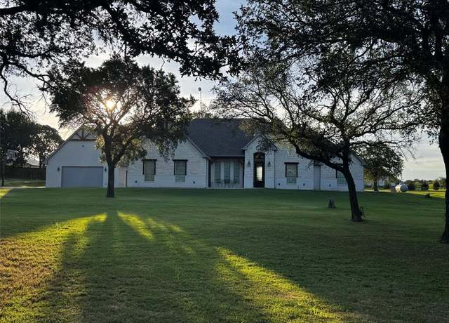 Property at 1945 County Road 1111, Decatur, TX 76234, 3 beds, 2 baths