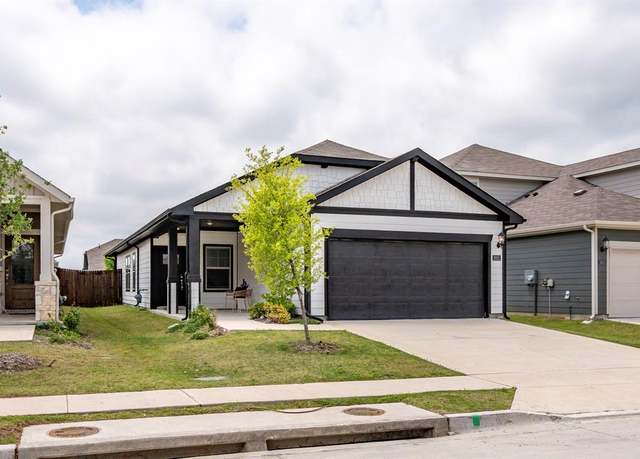 Property at 2021 Pine Stone Ln, Forney, TX 75126, 4 beds, 2 baths