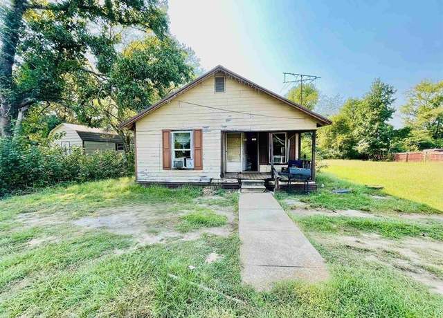 Property at 402 Dorsey St, Linden, TX 75563, 3 beds, 1 bath