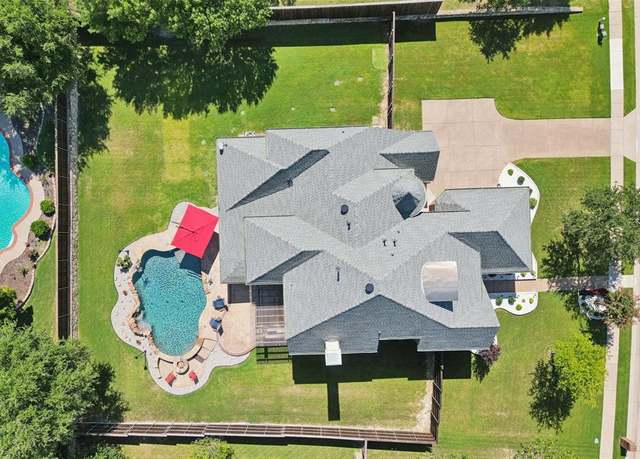 Property at 1011 Three Rivers Dr, Prosper, TX 75078, 4 beds, 4.5 baths