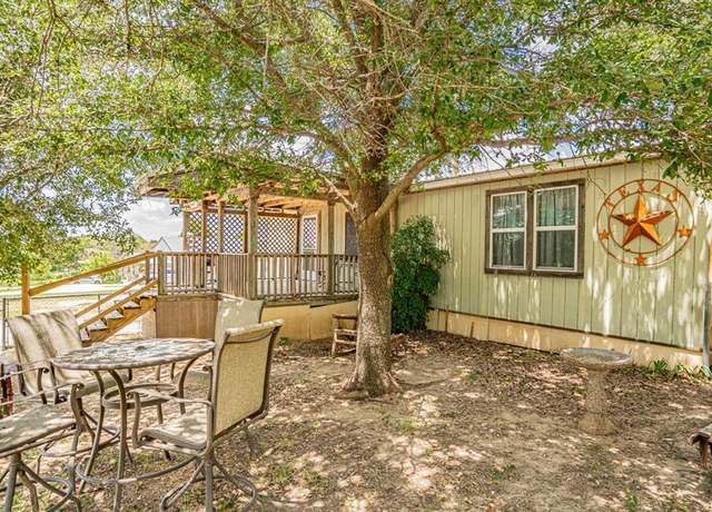 Property at 5483 Sun Meadow Cir, Granbury, TX 76049, 3 beds, 2 baths