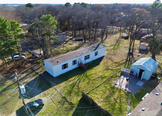 Property at 140 Wilson Way, Gun Barrel City, TX 75156, 3 beds, 2 baths
