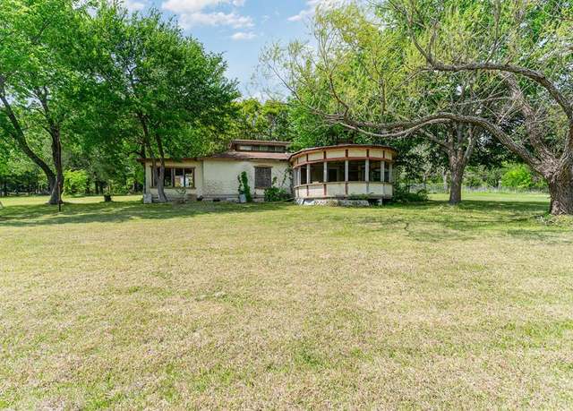 Property at 10791 Big Thicket Trl, Quinlan, TX 75474, 2 beds, 1 bath