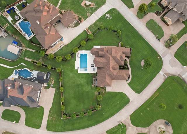 Property at 12524 Lake Shore Ct N, Fort Worth, TX 76179, 5 beds, 5.5 baths