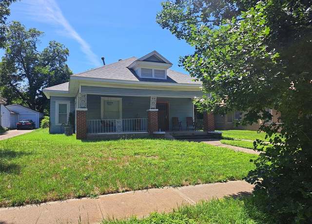 Property at 317 S Clinton Ave, Dallas, TX 75208, 3 beds, 2 baths