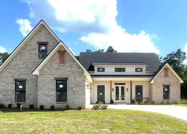 Property at 195 Creston Ln, Shreveport, LA 71106, 4 beds, 3.5 baths
