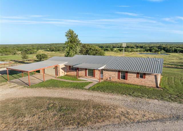 Property at 957 Frog Hollar Rd, Bowie, TX 76230, 3 beds, 2 baths