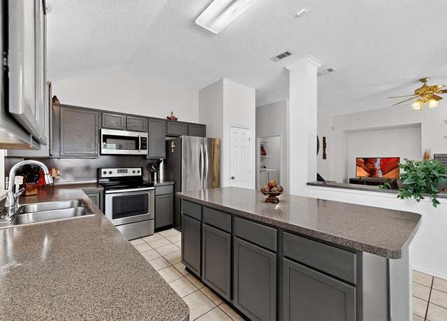 Property at 2919 Beau Dr, Mesquite, TX 75181, 3 beds, 2 baths