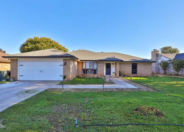Property at 1326 Summoner Ln, Abilene, TX 79602, 3 beds, 2 baths