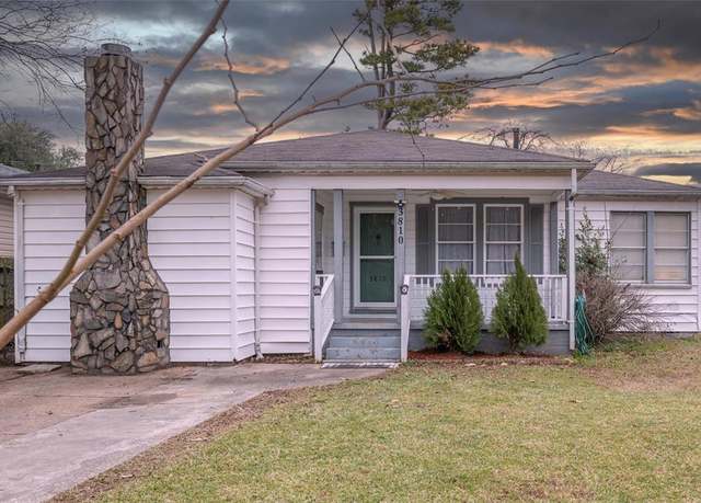 Property at 3810 Greenway Pl, Shreveport, LA 71105, 3 beds, 2 baths