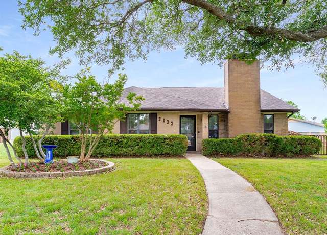 Property at 3022 Piccadilly Ct, Garland, TX 75044, 4 beds, 2 baths
