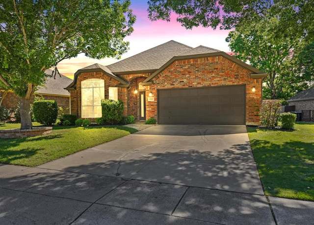 Property at 6909 Crenshaw Ln, Denton, TX 76210, 4 beds, 2 baths