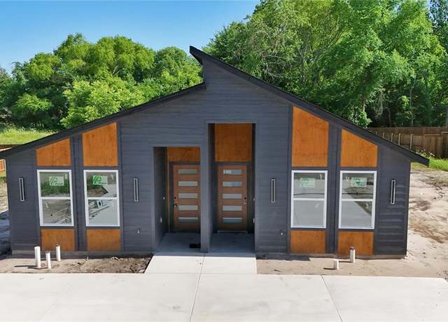 Property at 1315 Oneal St, Commerce, TX 75428, 6 beds, 4 baths