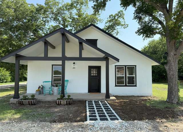 Property at 201 4th, Eddy, TX 76524, 2 beds, 1 bath