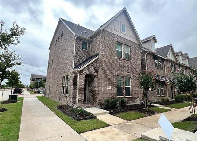 Property at 341 Baker Dr, Plano, TX 75074, 3 beds, 3.5 baths