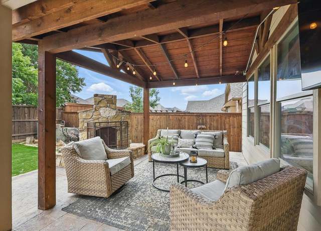 Property at 3964 Hunter Peak Rd, Fort Worth, TX 76262, 5 beds, 3.5 baths