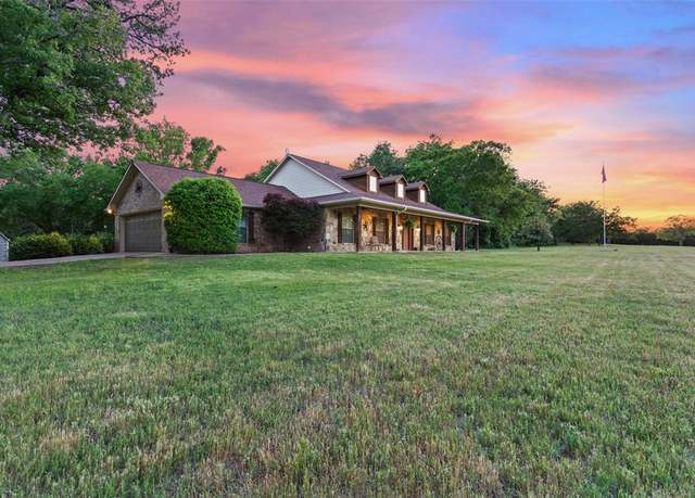 Property at 16551 Fox Run Ln, Lindale, TX 75771, 4 beds, 3 baths