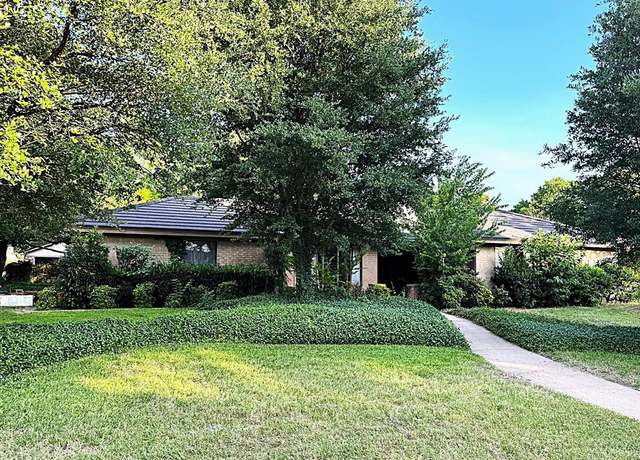 Property at 7845 Skylake Dr, Fort Worth, TX 76179, 4 beds, 2 baths