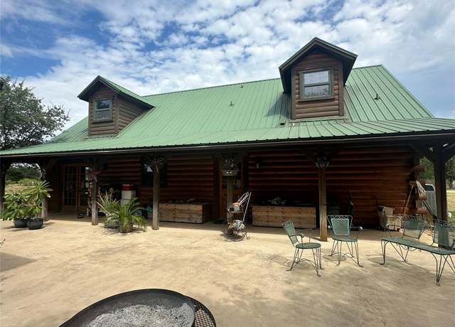 Property at 10705 County Road 454, Brownwood, TX 76801, 2 beds, 2.5 baths