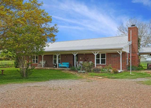 Property at 275 Spring Town Rd, Van Alstyne, TX 75495, 3 beds, 2 baths