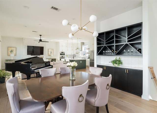 Property at 2315 Kirby St Unit D, Dallas, TX 75204, 3 beds, 3.5 baths