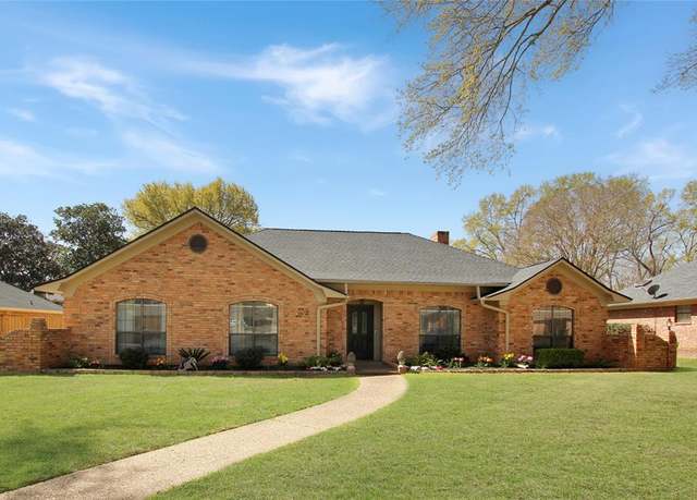 Property at 6005 Raleigh Dr, Tyler, TX 75703, 4 beds, 3 baths