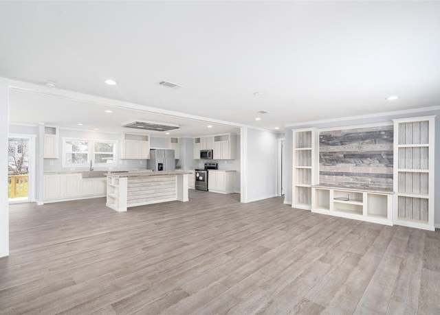 Property at 12694 County Road 550, Farmersville, TX 75442, 4 beds, 2 baths
