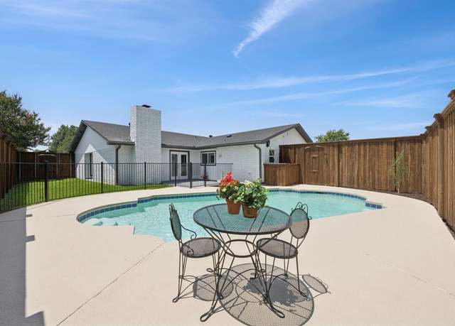 Property at 1629 Mesquite Trl, Plano, TX 75023, 4 beds, 2 baths