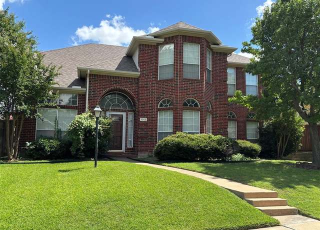 Property at 1312 Burlington Dr, Plano, TX 75025, 4 beds, 3 baths