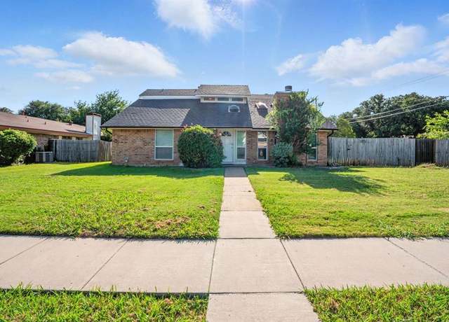 Property at 1302 Westwood Dr, Lewisville, TX 75067, 4 beds, 2.5 baths