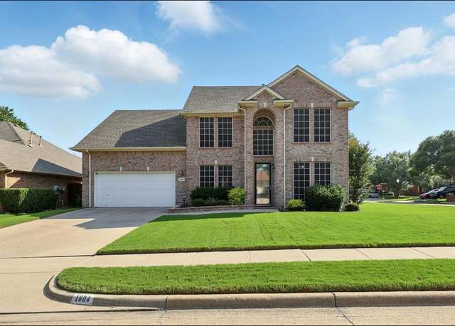Property at 1604 Tree Line Rd, Flower Mound, TX 75028, 3 beds, 2.5 baths