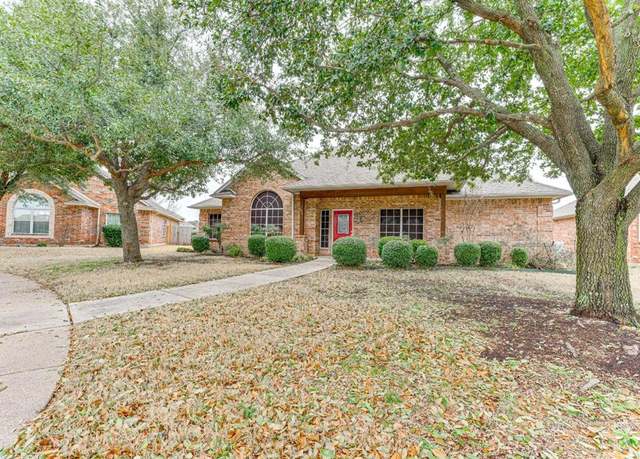 Property at 106 Cottonwood Trl, Red Oak, TX 75154, 3 beds, 2 baths