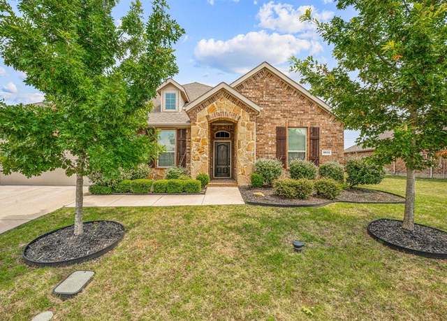 Property at 3044 Black Hills Blvd, Heath, TX 75126, 5 beds, 3 baths